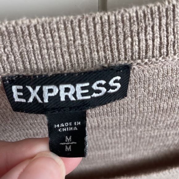 Express Women’s Beige, Red, & White Color Block Striped Long Sleeve Top - Size M - Picture 3 of 6